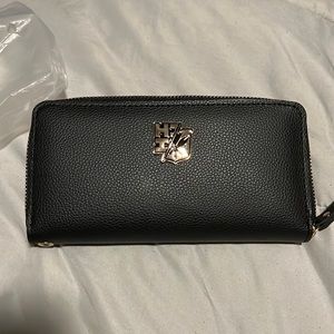 BNWOT Hawaiis Finest Black Wallet